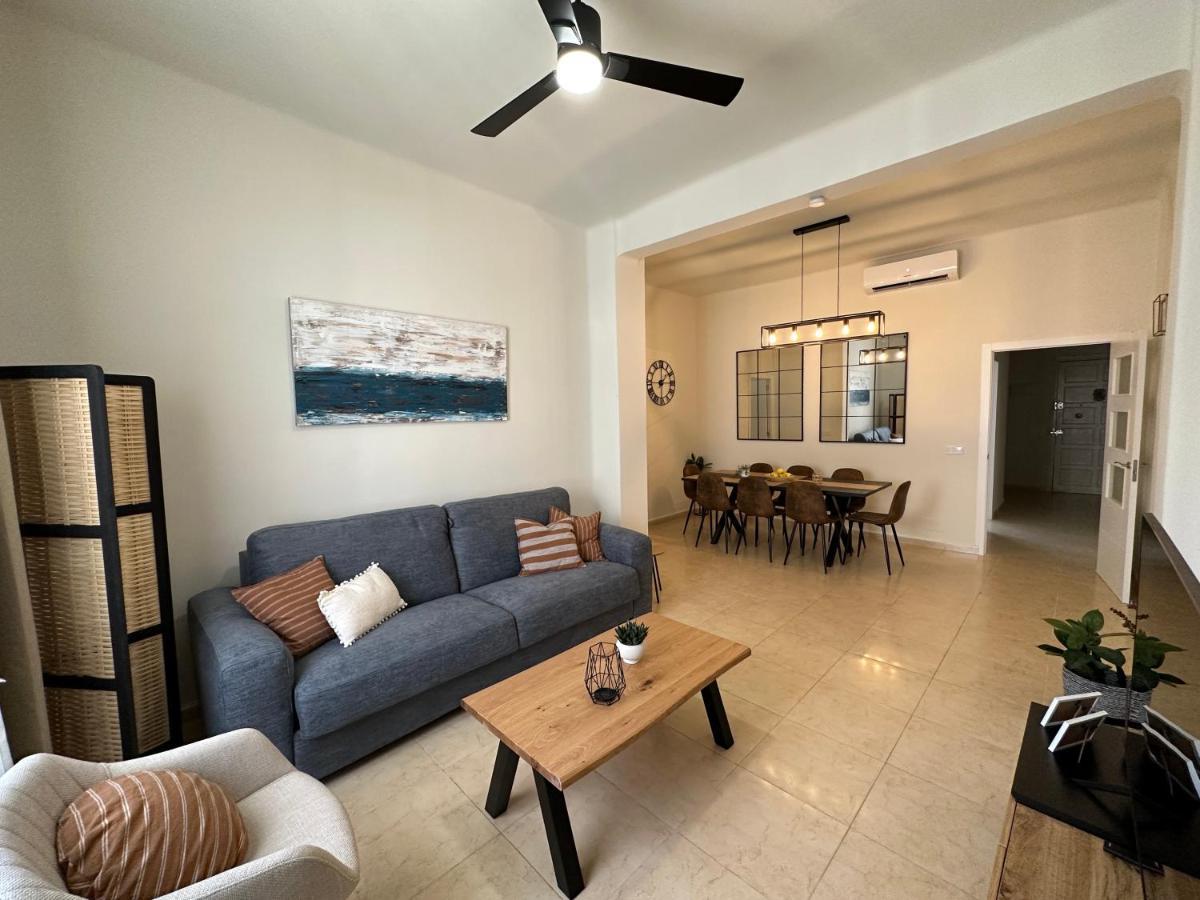 Soho Malaga Chic Apartment Bagian luar foto