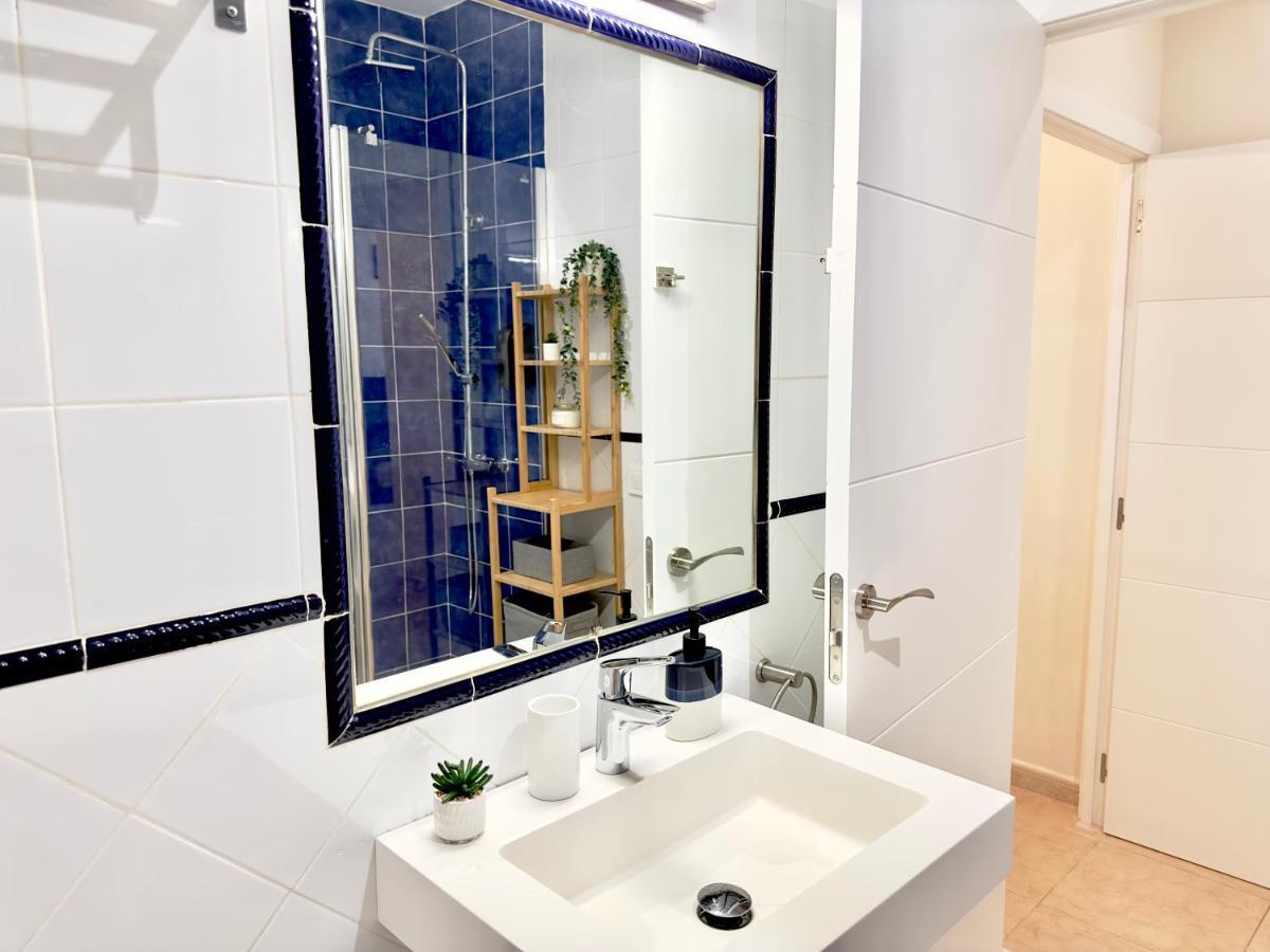 Soho Malaga Chic Apartment Bagian luar foto