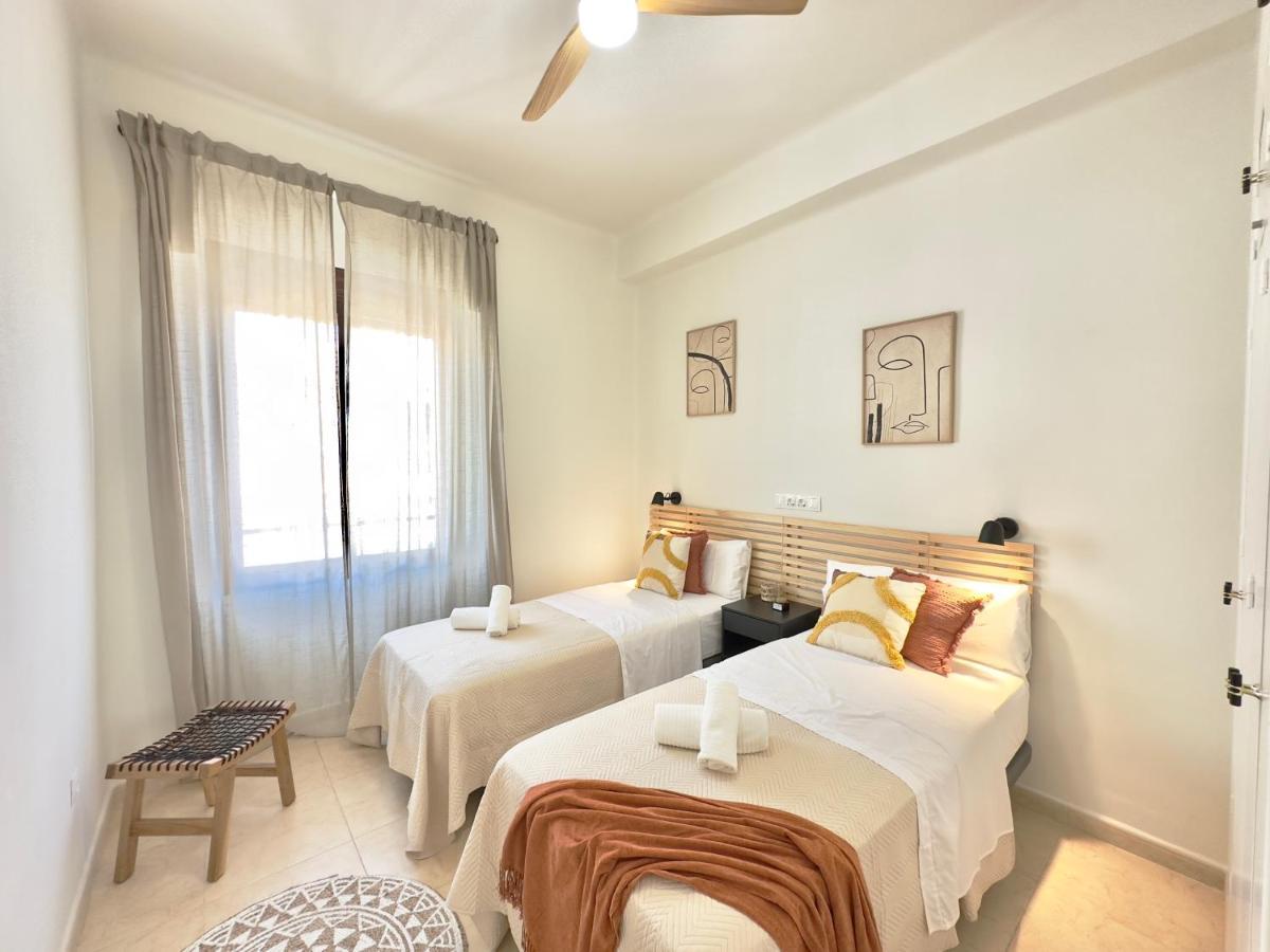 Soho Malaga Chic Apartment Bagian luar foto