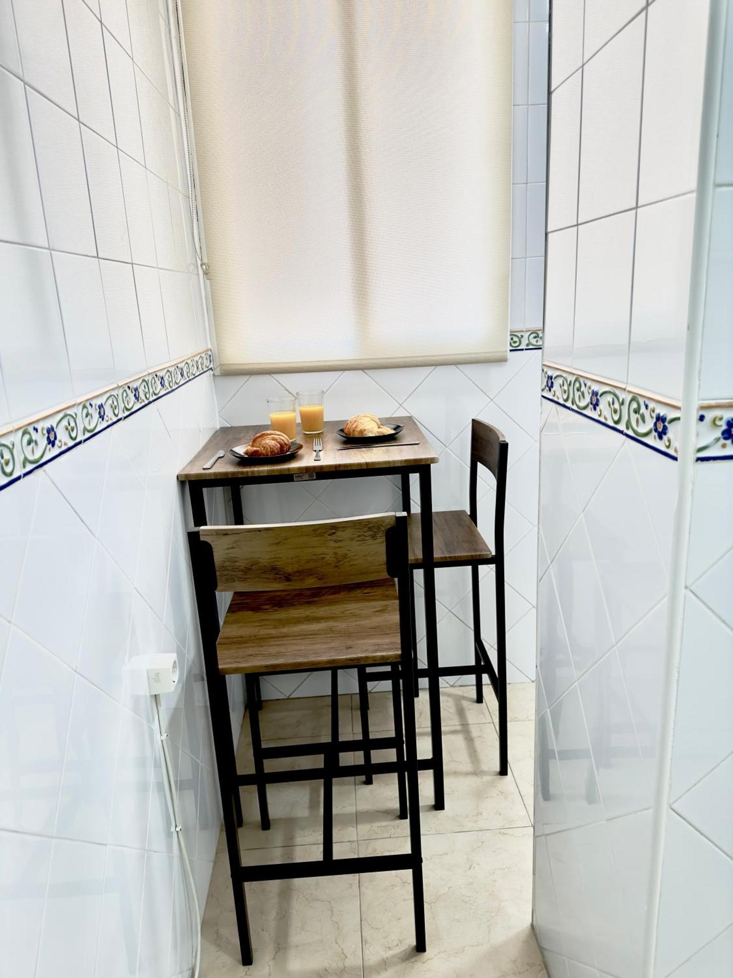 Soho Malaga Chic Apartment Bagian luar foto